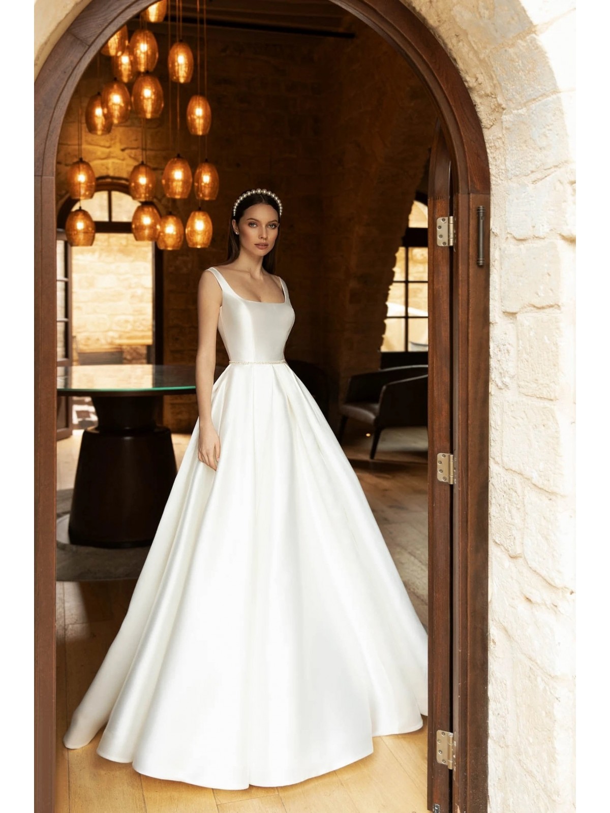 Luxury Wedding Dress - Mystique - LIDA-01210.00.17